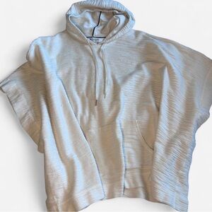 Liz Claiborne White Hooded poncho